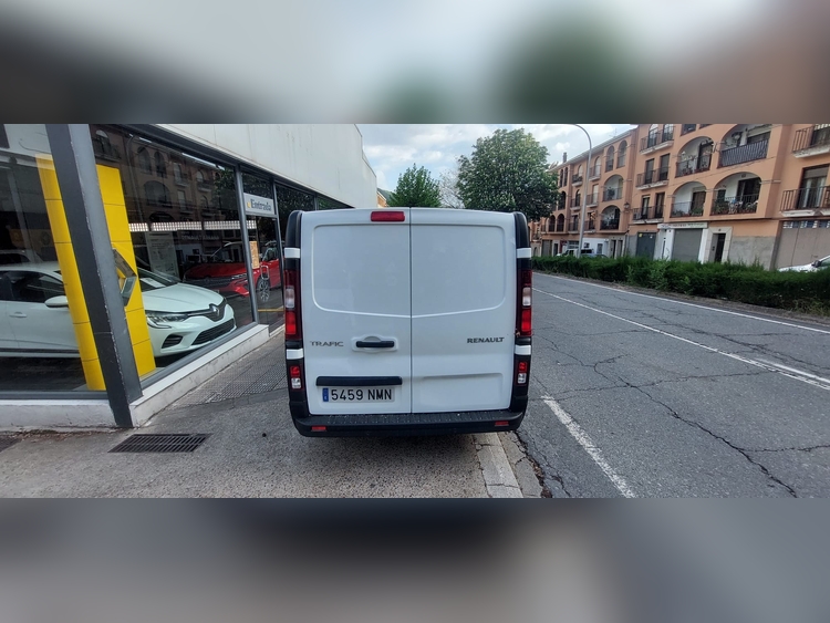 Renault Trafic Furgón 2.0 130cv foto 4